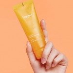 Fraijour Капсульная маска для лица ЮДЗУ Yuzu Honey Anti-Mela Capsule Mask, 75 мл
